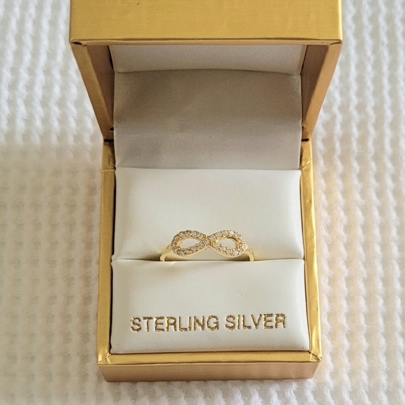 Infinity♾️ Symbol with Pave Crystals💎 Ring - Sz 8 - Picture 14 of 16